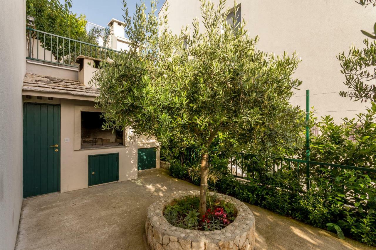 Villa Rogoznica 로고즈니차 외부 사진