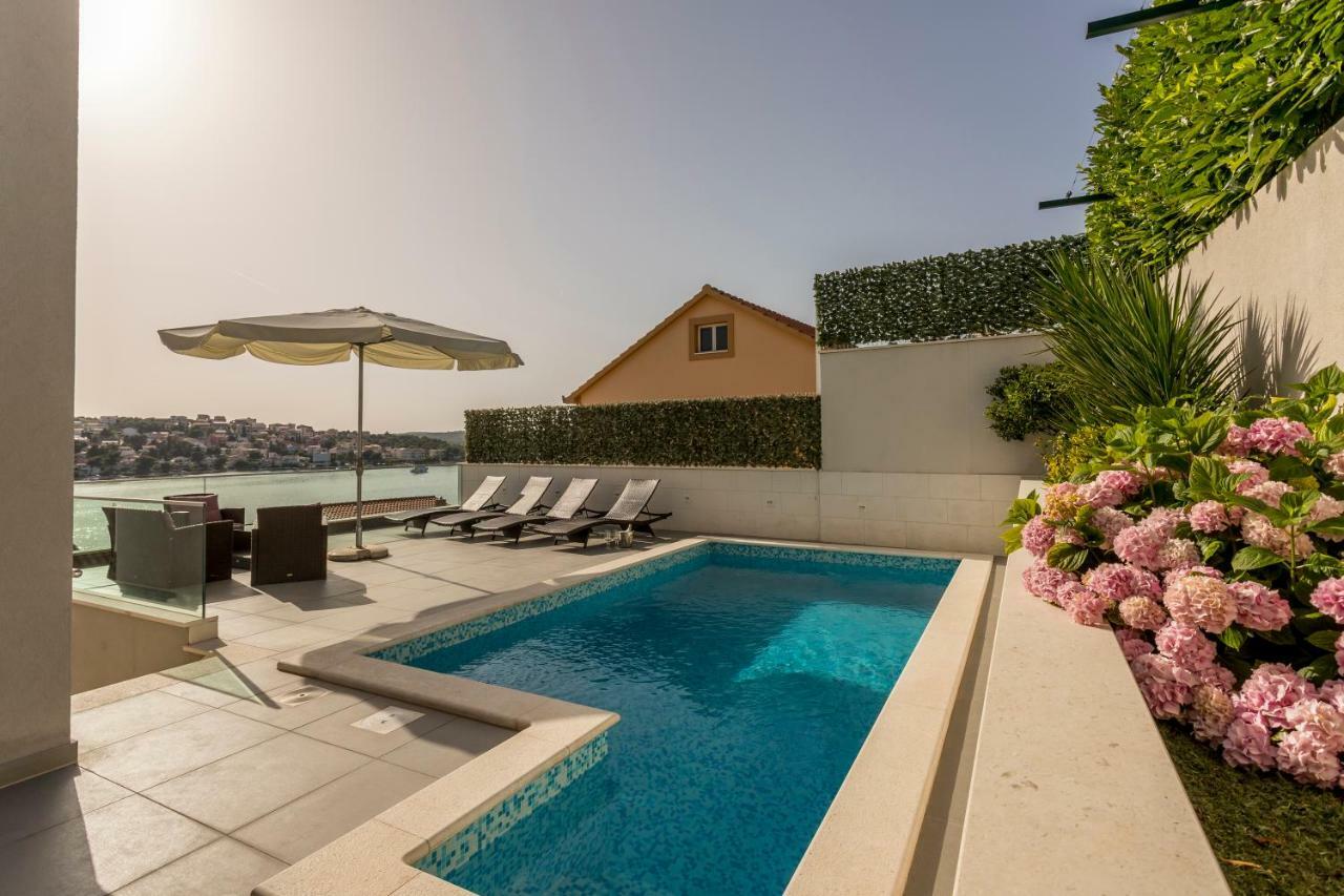 Villa Rogoznica 로고즈니차 외부 사진